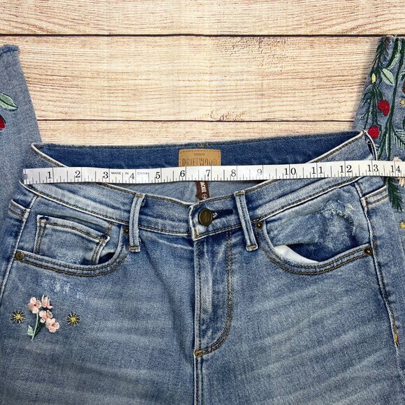 Driftwood Jackie Embroidered Jeans Size 26 Floral Distressed Light Wash Skinny - Picture 3 of 15